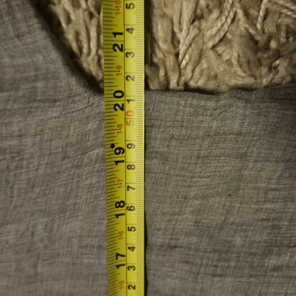 Whisper words of wisdom crepe style top - Picture 7 of 13